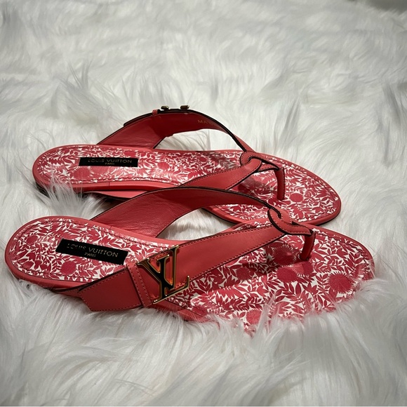 NWOT Louis Vuitton Tropical Flat Thong - Picture 4 of 6